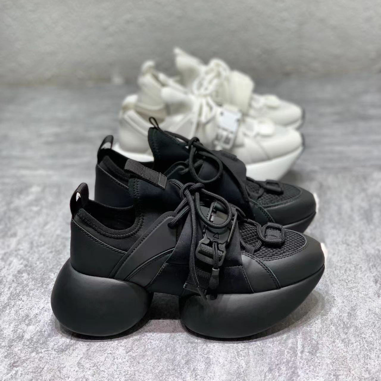 Ins Summer Breathable Mesh Leather Casual Sneakers For Women Ooho