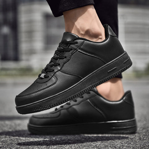 Leather sneakers Ooho
