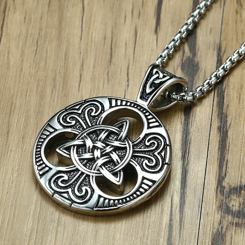 Vintage male concentric knot necklace Ooho